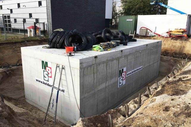 Prefab kelderbakken Uden